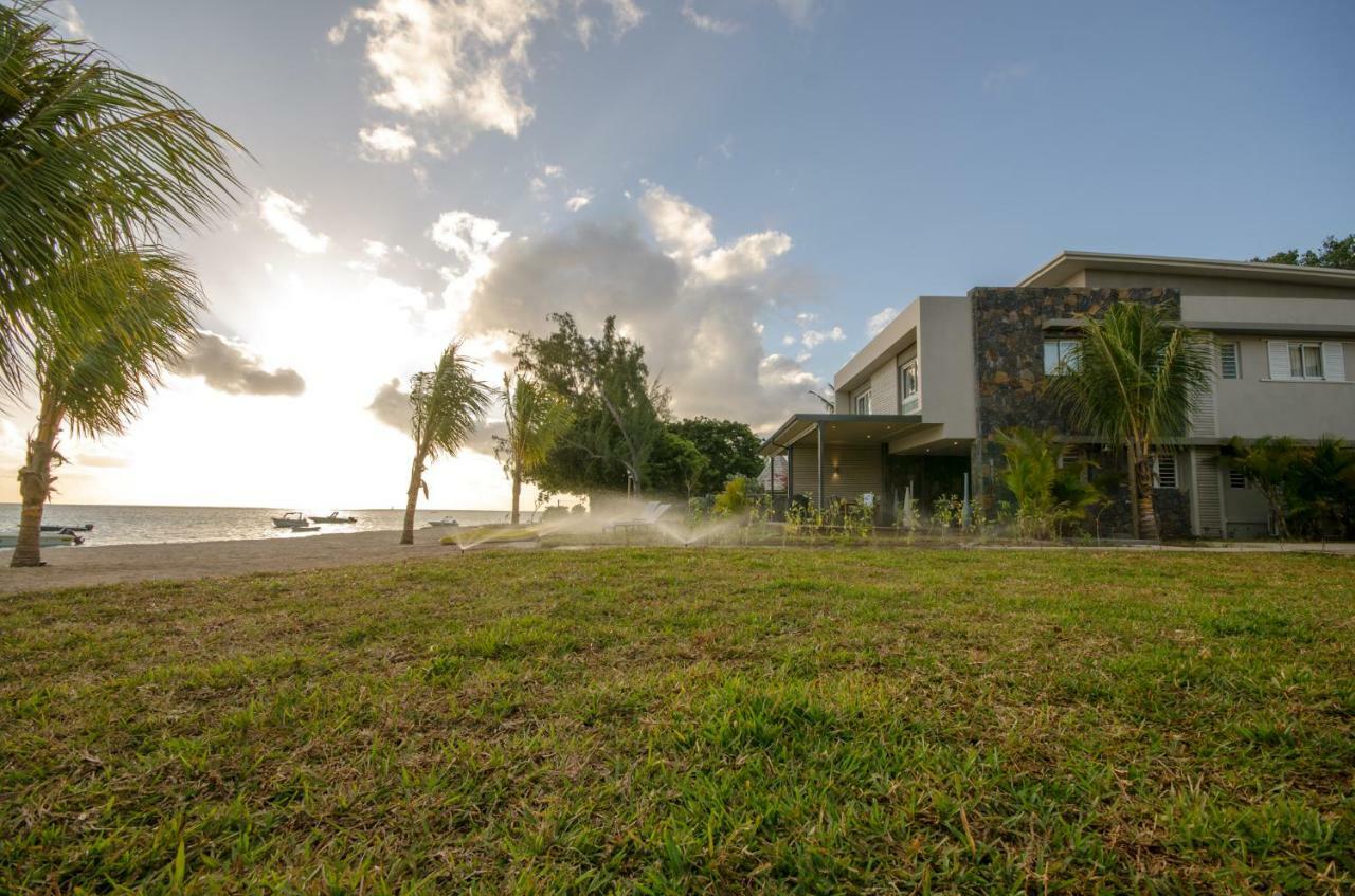 L'Escale 3 Bedrooms Sea View And Beachfront Suite By Dream Escapes Tamarin Exterior photo